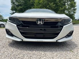 2021 HONDA ACCORD SEDAN 4-CYL, VTEC, TURBO, 2.0 LITER SPORT SEDAN 4D at T&T Repairables - used car dealership in Spencer, Indiana.