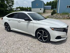 2021 HONDA ACCORD SEDAN 4-CYL, VTEC, TURBO, 2.0 LITER SPORT SEDAN 4D at T&T Repairables - used car dealership in Spencer, Indiana.