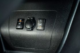 2012 TOYOTA PRIUS PLUG-IN HYBRID HATCHBACK 4-CYL, HYBRID, 1.8 LITER HATCHBACK 4D