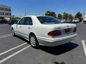 2001 MERCEDES-BENZ E-CLASS SEDAN V6, 3.2 LITER E 320 SEDAN 4D