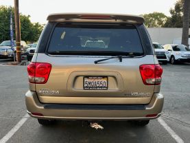 2005 TOYOTA SEQUOIA