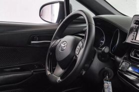 2018 TOYOTA C-HR SUV 4-CYL, 2.0 LITER XLE SPORT UTILITY 4D