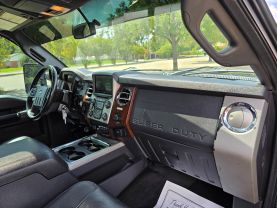 2016 FORD F250 SUPER DUTY CREW CAB PICKUP V8, TURBO DIESEL, 6.7L LARIAT PICKUP 4D 6 3/4 FT