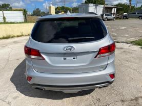 2017 HYUNDAI SANTA FE SUV V6, GDI, 3.3 LITER SE SPORT UTILITY 4D