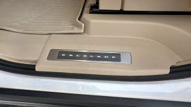 2021 Cadillac Escalade - Image 20