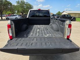 2018 FORD F250 SUPER DUTY CREW CAB PICKUP V8, TURBO DIESEL, 6.7L LARIAT PICKUP 4D 8 FT