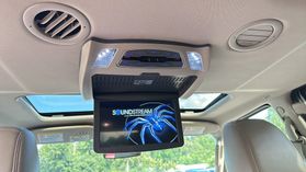 2016 Lincoln Navigator - Image 30