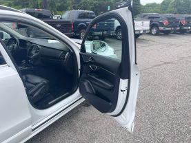 2019 VOLVO XC90