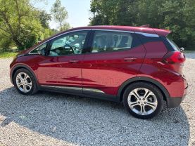 2017 CHEVROLET BOLT EV HATCHBACK ELECTRIC MOTOR LT HATCHBACK 4D at T&T Repairables - used car dealership in Spencer, Indiana.