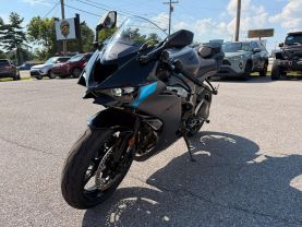 2025 KAWASAKI ZX636KSFAL NINJA ZX-6R SPORTBIKES - -