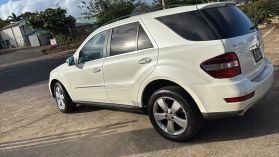 2011 MERCEDES-BENZ M-CLASS SUV V6, 3.5 LITER ML 350 SPORT UTILITY 4D