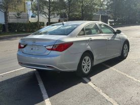 2013 HYUNDAI SONATA SEDAN SILVER AUTOMATIC - Iron Cars Inc