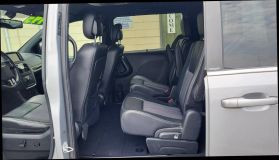 2014 Chrysler Town & Country S Minivan 4d - Image 19