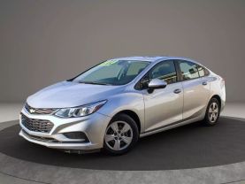 2018 Chevrolet Cruze - Image 1