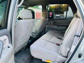 2004 TOYOTA SEQUOIA