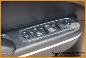 2019 CHRYSLER 300 SEDAN V6, 3.6 LITER 300 TOURING SEDAN 4D