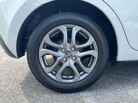 2020 TOYOTA YARIS HATCHBACK HATCHBACK 4-CYL, 1.5 LITER LE SEDAN 4D