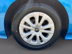 2021 TOYOTA PRIUS HATCHBACK 4-CYL, HYBRID, 1.8 LITER LE HATCHBACK 4D