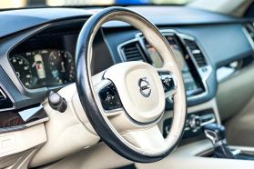 2017 VOLVO XC90 SUV - AUTOMATIC - Gentle Carmen Auto