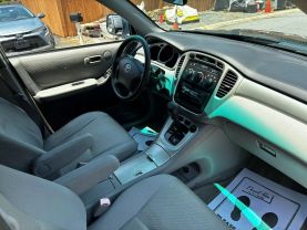2005 Toyota Highlander - Image 12