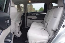 2017 TOYOTA HIGHLANDER SUV V6, 3.5 LITER LE SPORT UTILITY 4D
