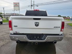 2016 RAM 1500 CREW CAB