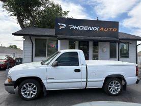 2001 CHEVROLET SILVERADO 1500 REGULAR CAB PICKUP V6, 4.3 LITER SHORT BED