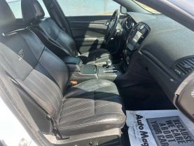 2013 CHRYSLER 300 SEDAN V6, 3.6 LITER 300S SEDAN 4D