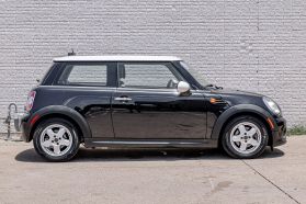 2011 MINI HARDTOP HATCHBACK 4-CYL, 1.6 LITER COOPER HATCHBACK 2D