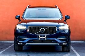 2017 VOLVO XC90 SUV - AUTOMATIC - Gentle Carmen Auto