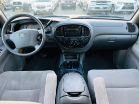 2004 TOYOTA SEQUOIA