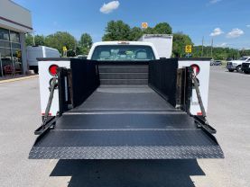 2015 FORD F250 SUPER DUTY 8FT KNAPHEIDE SERVICE BED TRUCK WITH 1,000 LBS LIFT GATE SERVICE/UTILITY TRUCKS V8, FLEX FUEL, 6.2 LITER XL PICKUP 2D 8 FT - Eddies Auto Sales