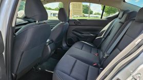 2024 Nissan Altima - Image 9