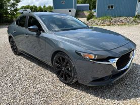 2022 MAZDA MAZDA3 SEDAN 4-CYL, SKYACTIV-G, 2.5 LITER CARBON EDITION SEDAN 4D at T&T Repairables - used car dealership in Spencer, Indiana.