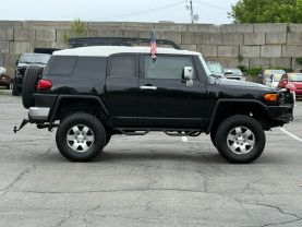 2007 TOYOTA FJ CRUISER SUV V6, 4.0 LITER SPORT UTILITY 2D