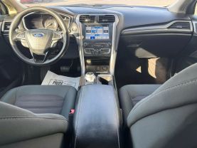 2017 FORD FUSION SEDAN 4-CYL, 2.5 LITER SE SEDAN 4D