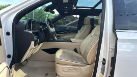 2021 Cadillac Escalade - Image 13