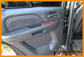 2011 CADILLAC ESCALADE SUV V8, FLEX FUEL, 6.2 LITER SPORT UTILITY 4D