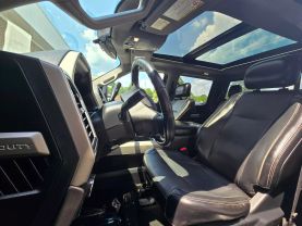 2017 Ford F350 Super Duty Crew Cablariat Pickup 4d 8 Ft - Image 11