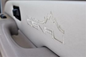 2001 GMC YUKON SUV V8, 6.0 LITER DENALI SPORT UTILITY 4D