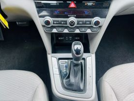 2020 HYUNDAI ELANTRA - 4-CYL, 2.0 LITER SEL SEDAN 4D