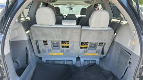 2012 TOYOTA SIENNA