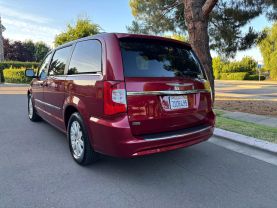 2015 CHRYSLER TOWN & COUNTRY