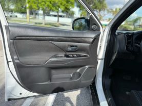 2018 MITSUBISHI OUTLANDER SUV 4-CYL, 2.4 LITER LE SPORT UTILITY 4D