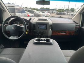 2011 NISSAN TITAN CREW CAB