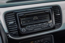 2012 Volkswagen Beetle - Image 24