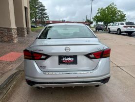 2022 NISSAN ALTIMA SEDAN 4-CYL, 2.5 LITER 2.5 SV SEDAN 4D