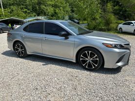 2020 TOYOTA CAMRY SEDAN 4-CYL, 2.5 LITER SE SEDAN 4D at T&T Repairables - used car dealership in Spencer, Indiana.