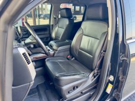2017 GMC SIERRA 1500 CREW CAB PICKUP V8, ECOTEC3, 5.3 LITER SLT PICKUP 4D 5 3/4 FT