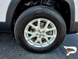 2017 JEEP CHEROKEE SUV V6, 3.2 LITER LATITUDE SPORT UTILITY 4D